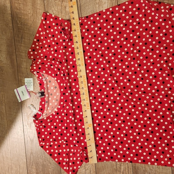 Anne Klein Pinot/ Anne White Polka Dot Stretch Blouse - Picture 8 of 9